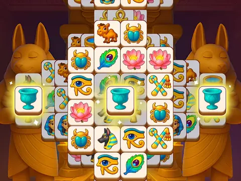 Peças ilustradas com lótus, escaravelhos e olhos de Hórus num salão dourado de Tile Pyramid